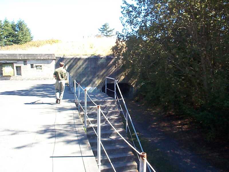 20010908202856-jCP01037.JPG
