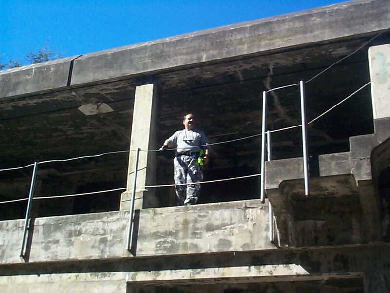 20010908225439-jCP01059.JPG